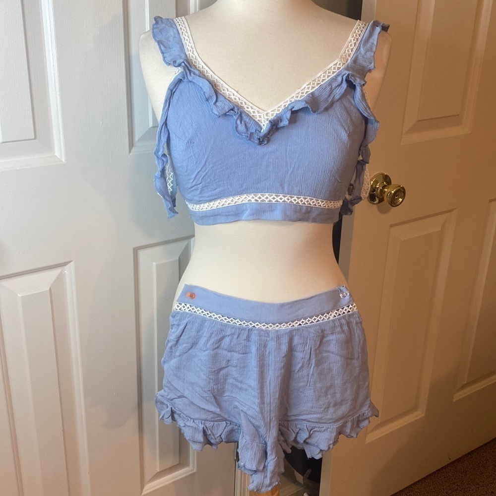 Ruby & Jenna Blue & White Shorts and Halter Top Set Size Small in EUC